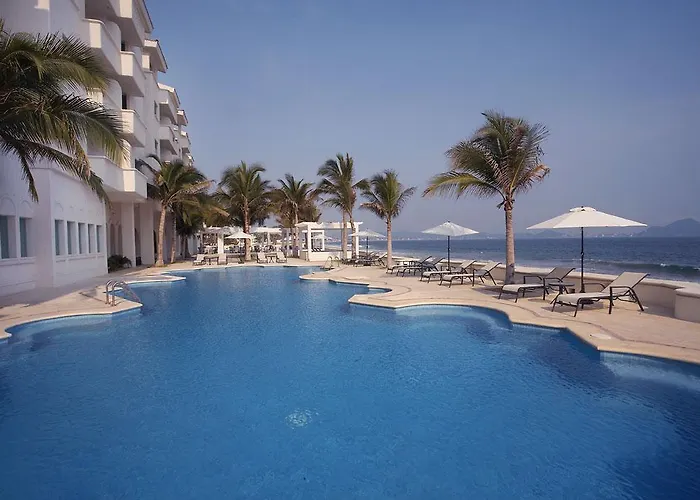 5 star hotels Camino Real Manzanillo